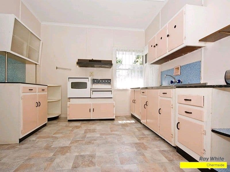 11 Simla Avenue, GEEBUNG QLD 4034, Geebung - Thumbnail 4