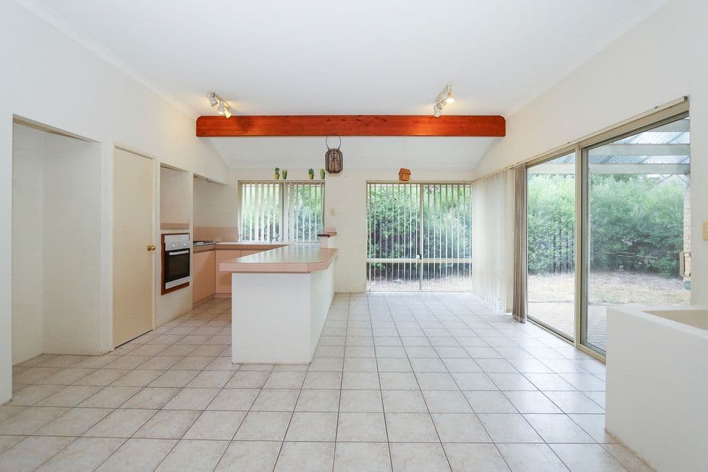 6 Lucy Lane, Currambine WA 6028, Currambine - Thumbnail 2