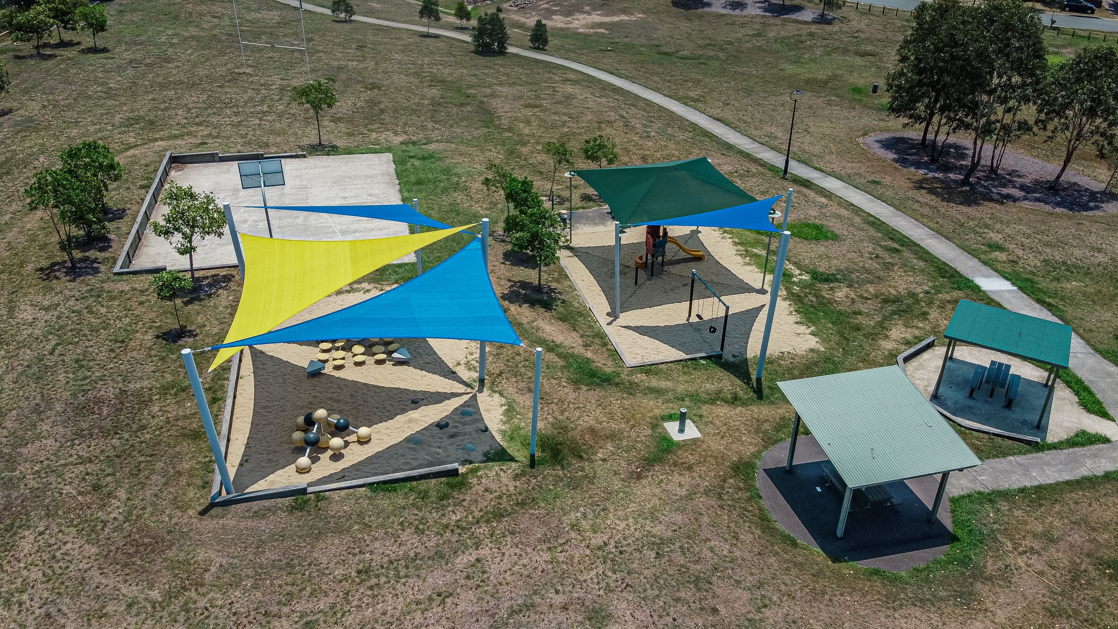 12 Orlando Drive, Holmview QLD 4207, Holmview - Thumbnail 4