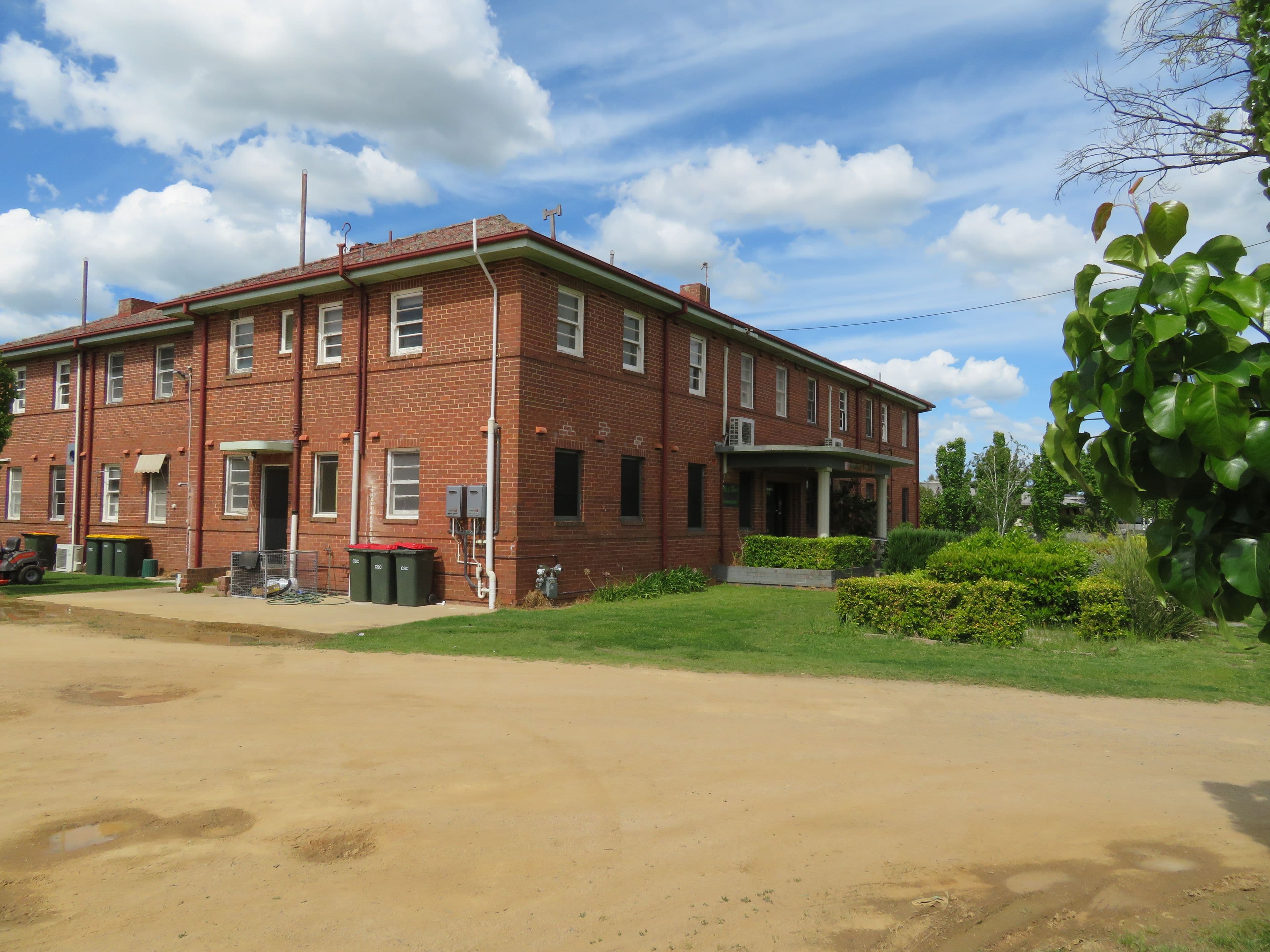 37 Hurley Street, Cootamundra NSW 2590, Cootamundra - Thumbnail 2