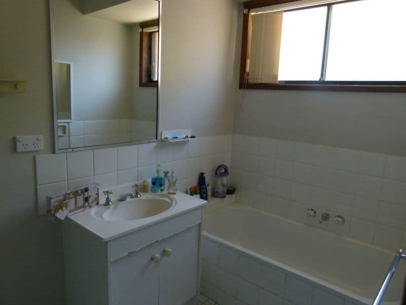 46 Galloway Drive, ASHMORE QLD 4214, Ashmore - Thumbnail 7