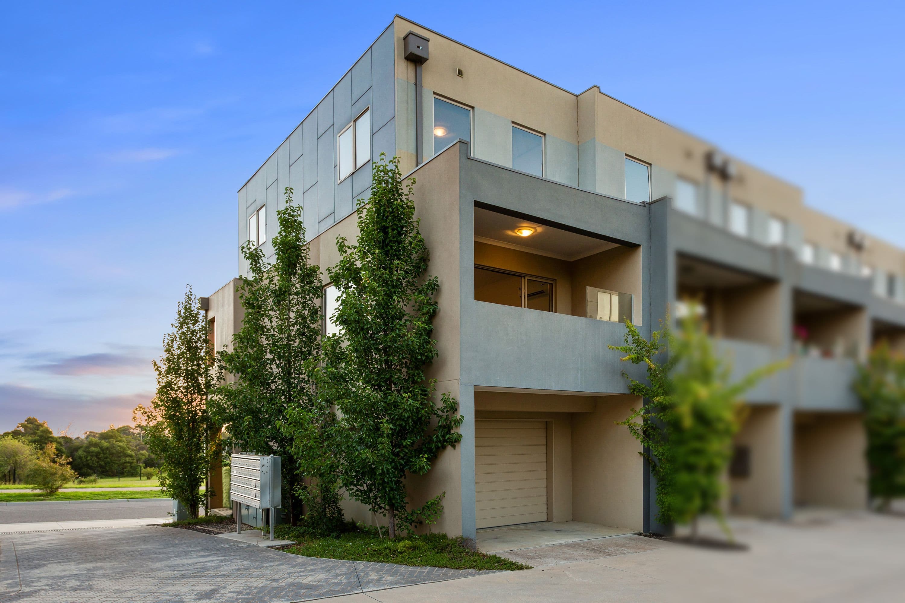 7 Annecy Lane, Pakenham VIC 3810, Pakenham - Thumbnail 2