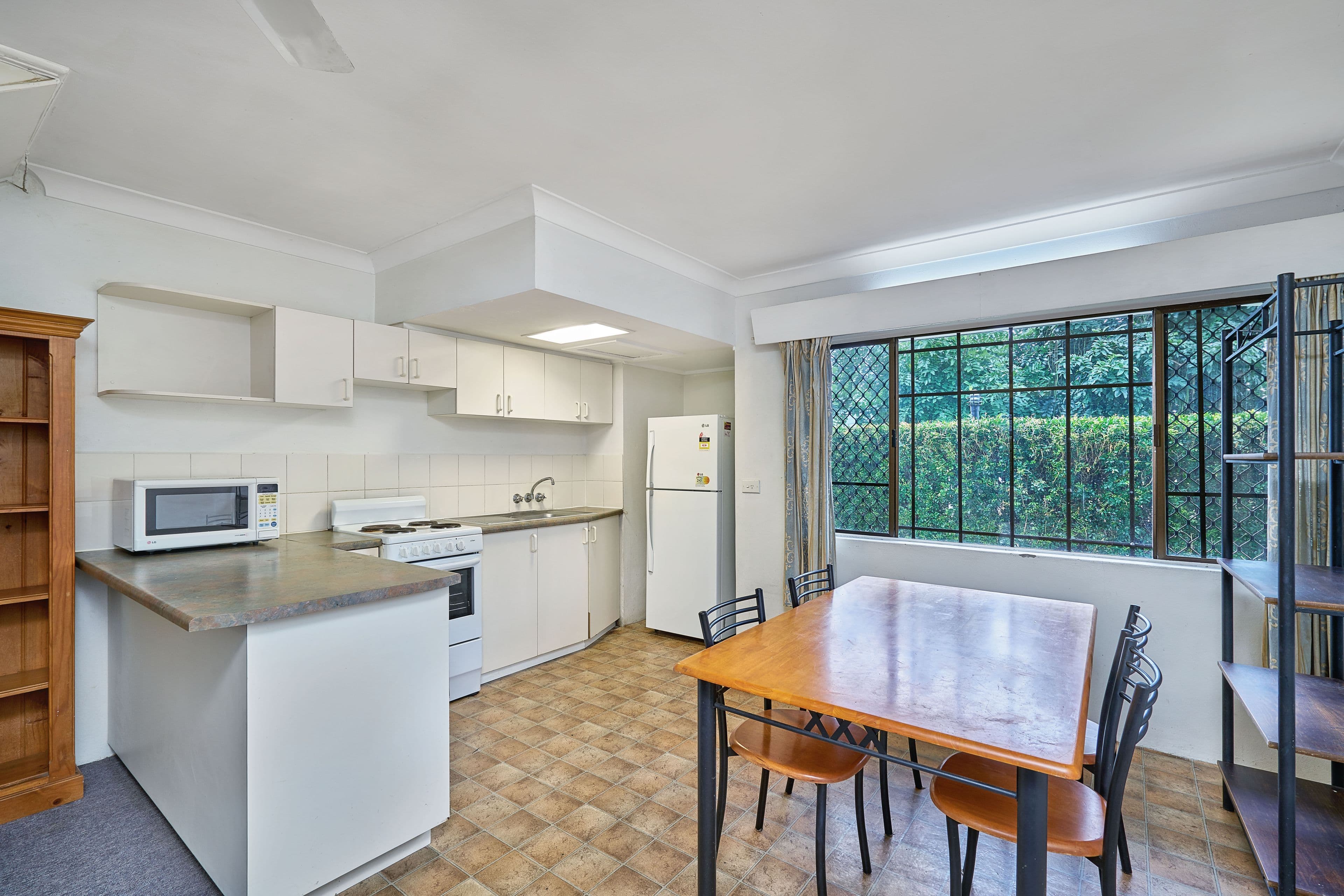 350 Sheridan Street, Cairns North QLD 4870, Cairns North - Thumbnail 2