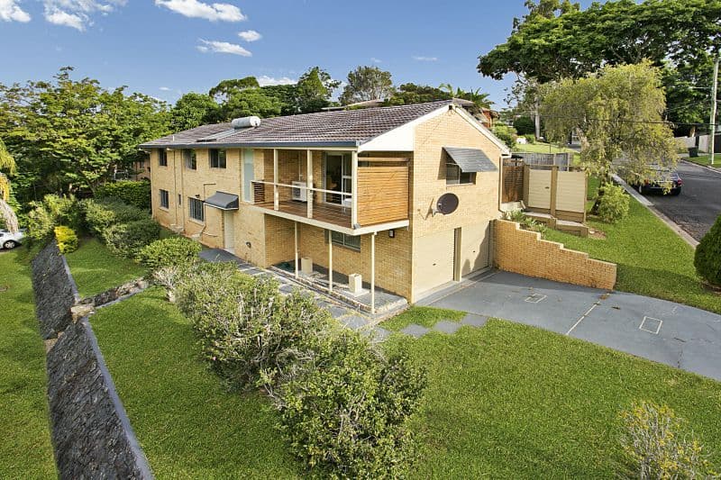 15 Gladesville Street, Kenmore QLD 4069, Kenmore - Thumbnail 2