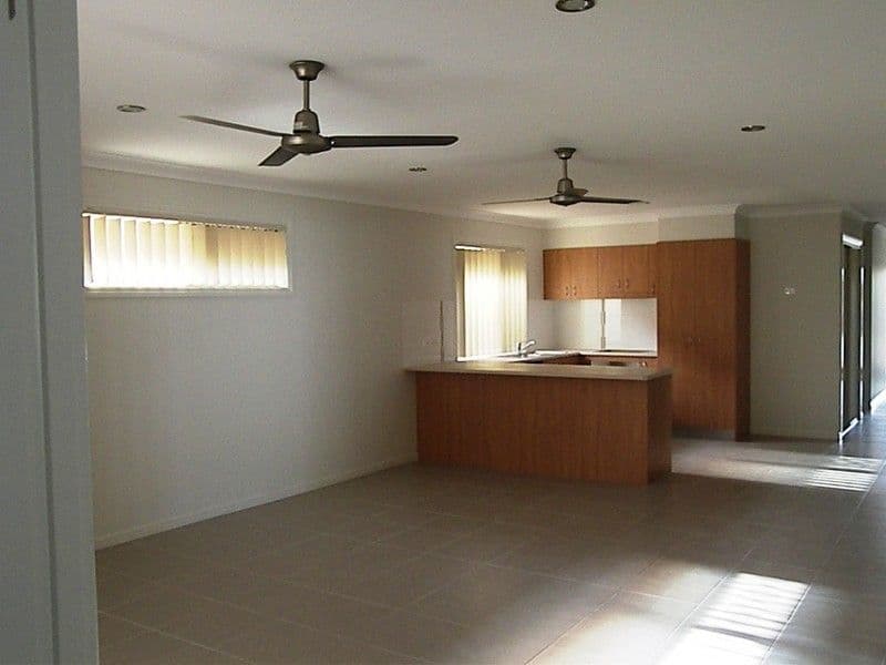 51 Lindeman Street, SPRINGFIELD LAKES QLD 4300, Springfield Lakes - Thumbnail 4