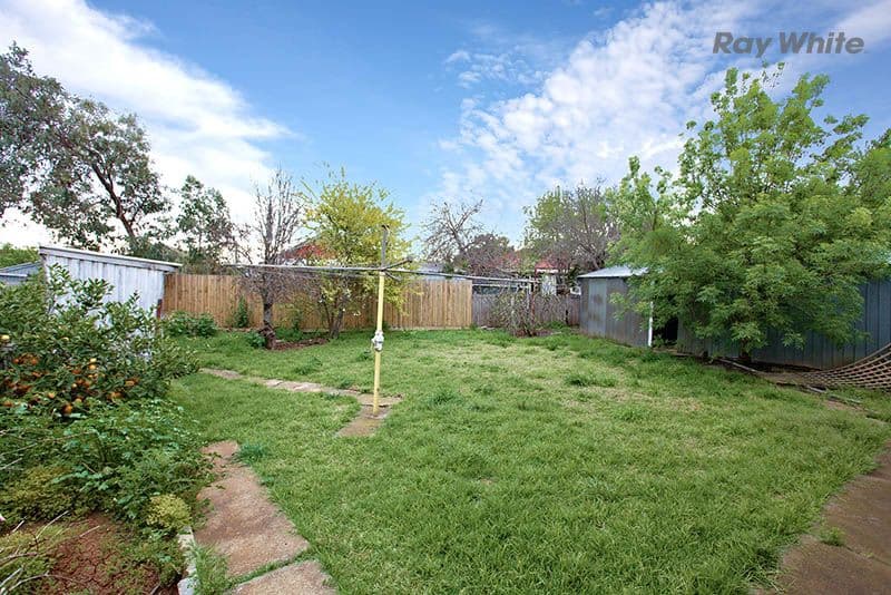14 Butcher Crescent, LAVERTON VIC 3028, Laverton - Thumbnail 2
