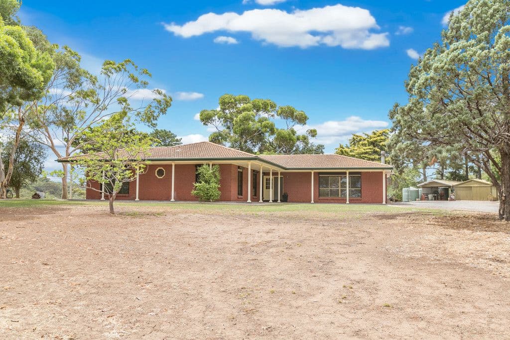 1 Craig Road, Onkaparinga Hills SA 5163, Onkaparinga Hills - Thumbnail 2