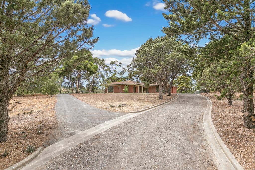 1 Craig Road, Onkaparinga Hills SA 5163, Onkaparinga Hills - Thumbnail 4