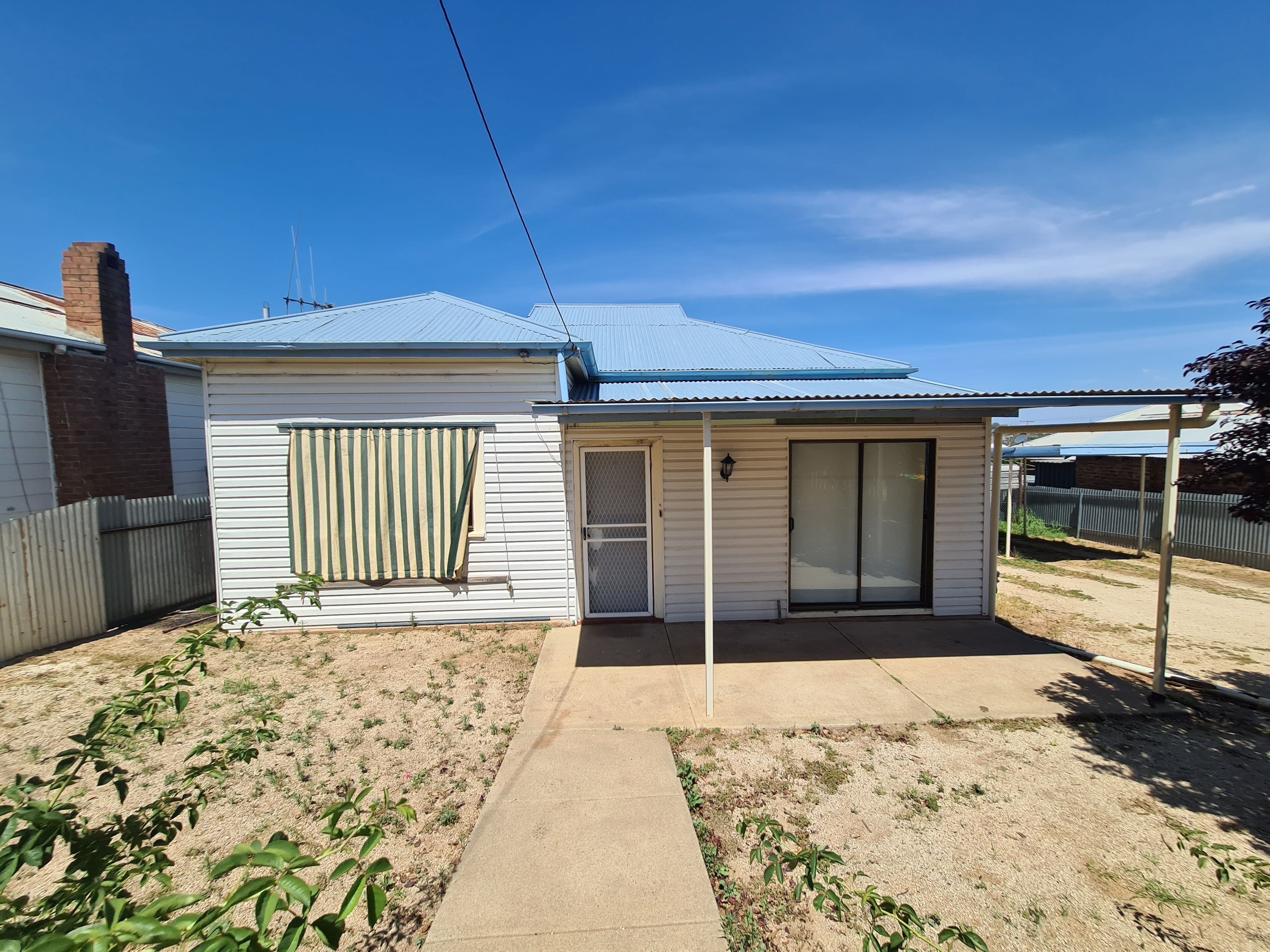 21 Jones Street, Parkes NSW 2870, Parkes - Image 1
