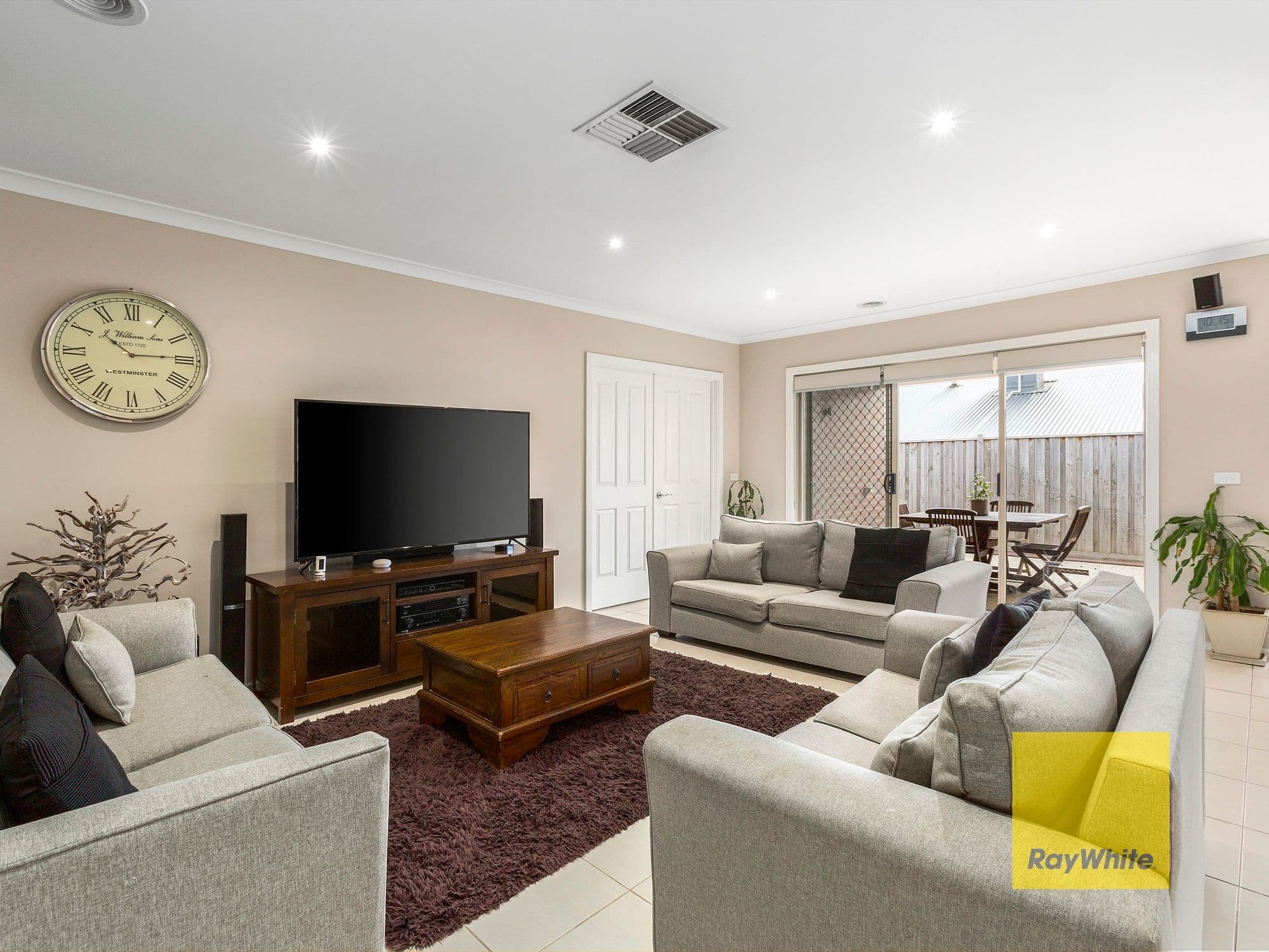 12 Avondale Avenue, Highton VIC 3216, Highton - Thumbnail 3