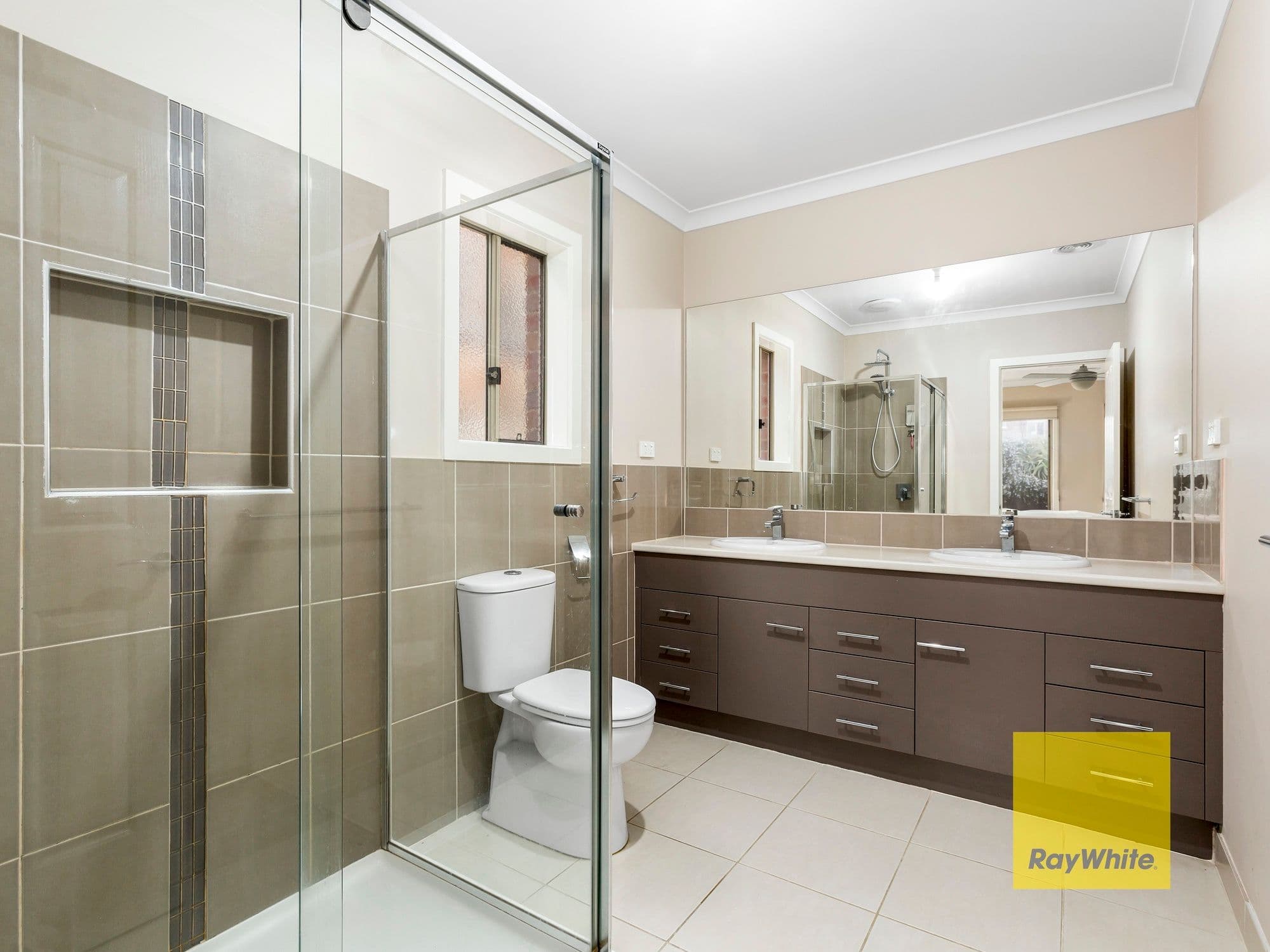 12 Avondale Avenue, Highton VIC 3216, Highton - Thumbnail 7