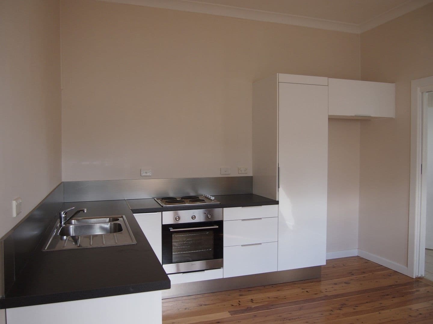 5 Rose Street, PARKES NSW 2870, Parkes - Thumbnail 2