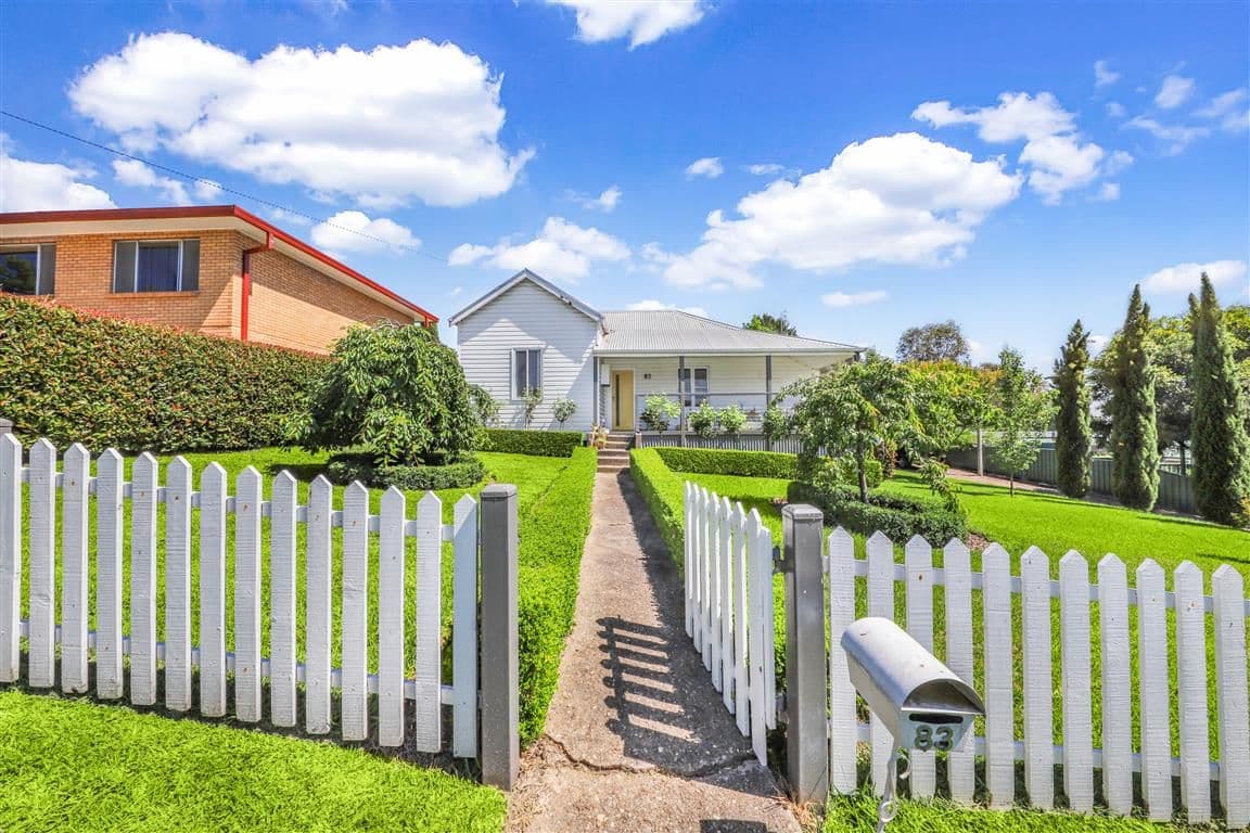 83 Broughton Street, Tumut NSW 2720, Tumut - Thumbnail 2