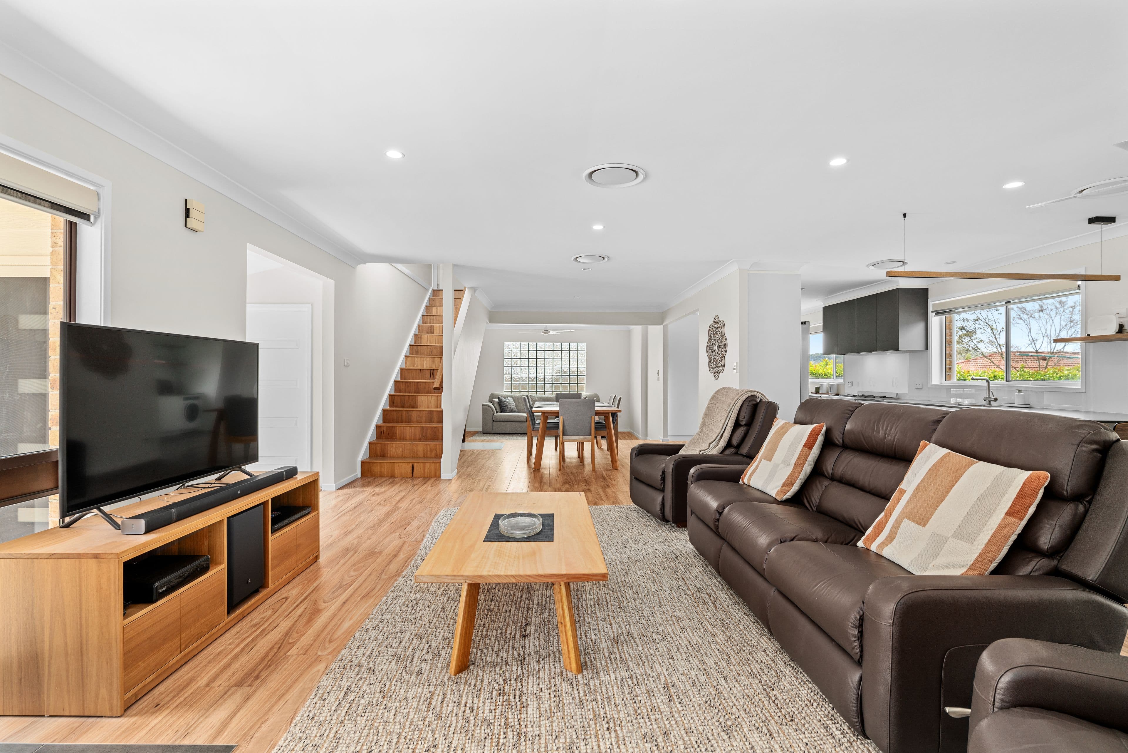 13 Huntington Close, Eleebana NSW 2282, Eleebana - Image 1