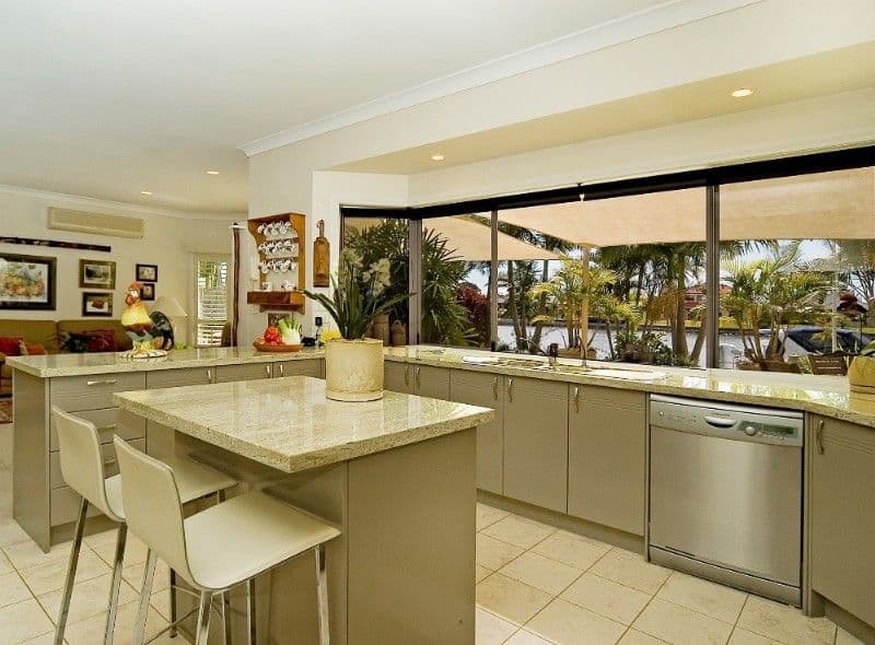 11 Prosperity Drive, HELENSVALE QLD 4212, Helensvale - Thumbnail 3