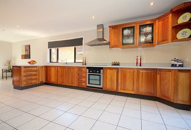 20 Yvonne Crescent, GEORGES HALL NSW 2198, Georges Hall - Thumbnail 4