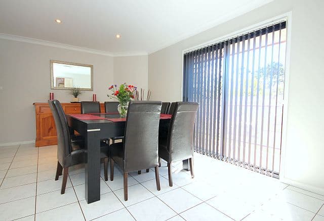 20 Yvonne Crescent, GEORGES HALL NSW 2198, Georges Hall - Thumbnail 5