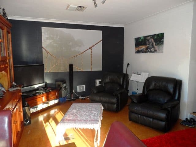 16 Challenger Avenue, PARMELIA WA 6167, Parmelia - Thumbnail 8