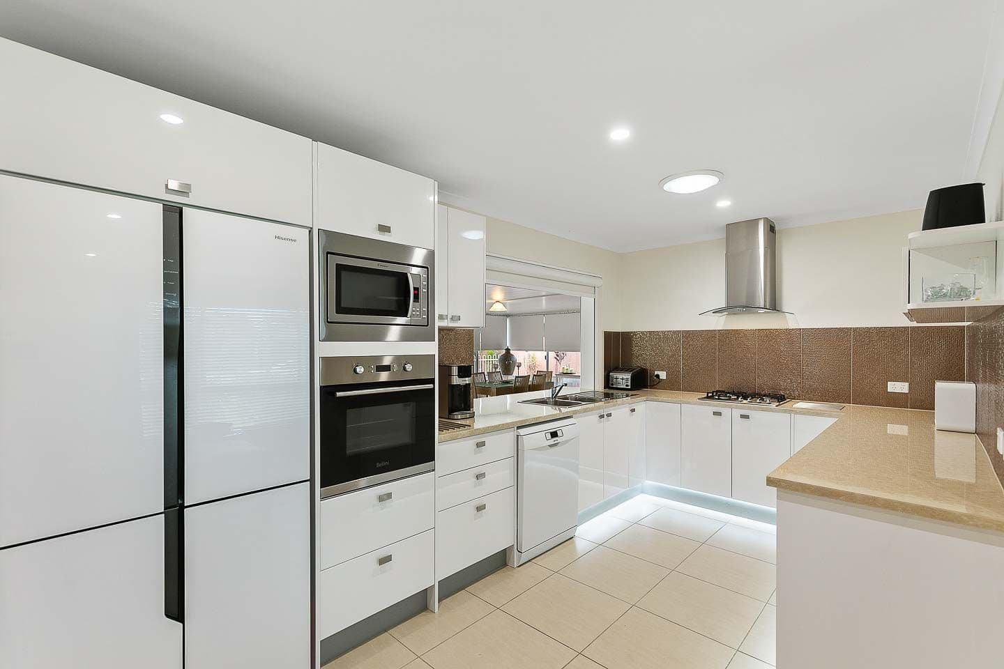 200 Truro Street, Urangan QLD 4655, Urangan - Thumbnail 3