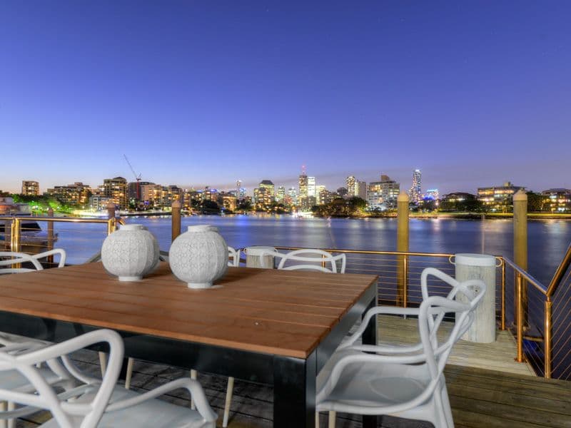 47 Laidlaw Parade, EAST BRISBANE QLD 4169, East Brisbane - Image 1