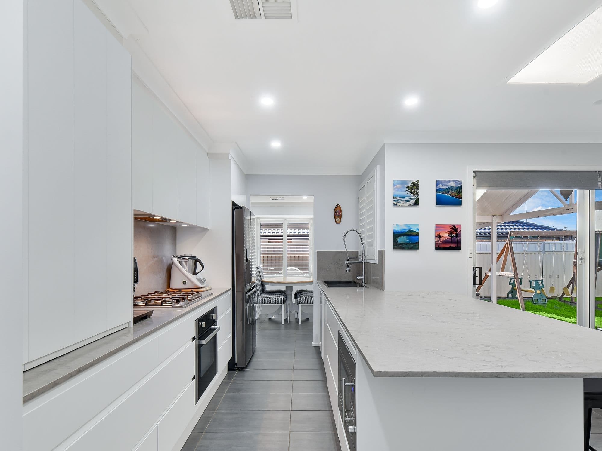 6 Harris Place, West Hoxton NSW 2171, West Hoxton - Thumbnail 2
