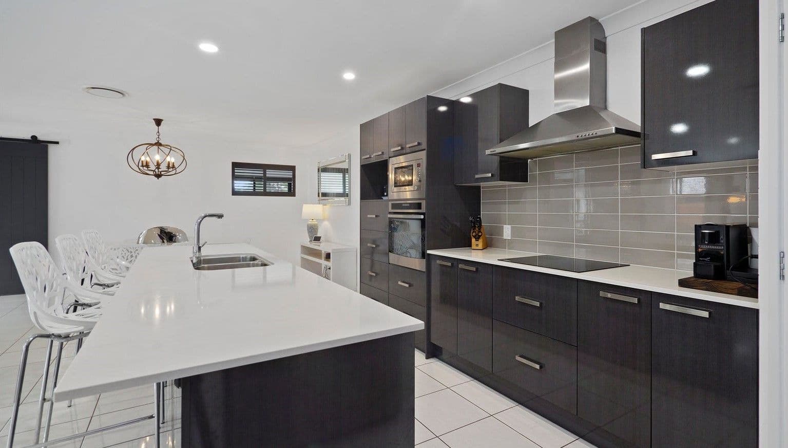 7 Amalia Street, Birkdale QLD 4159, Birkdale - Thumbnail 3