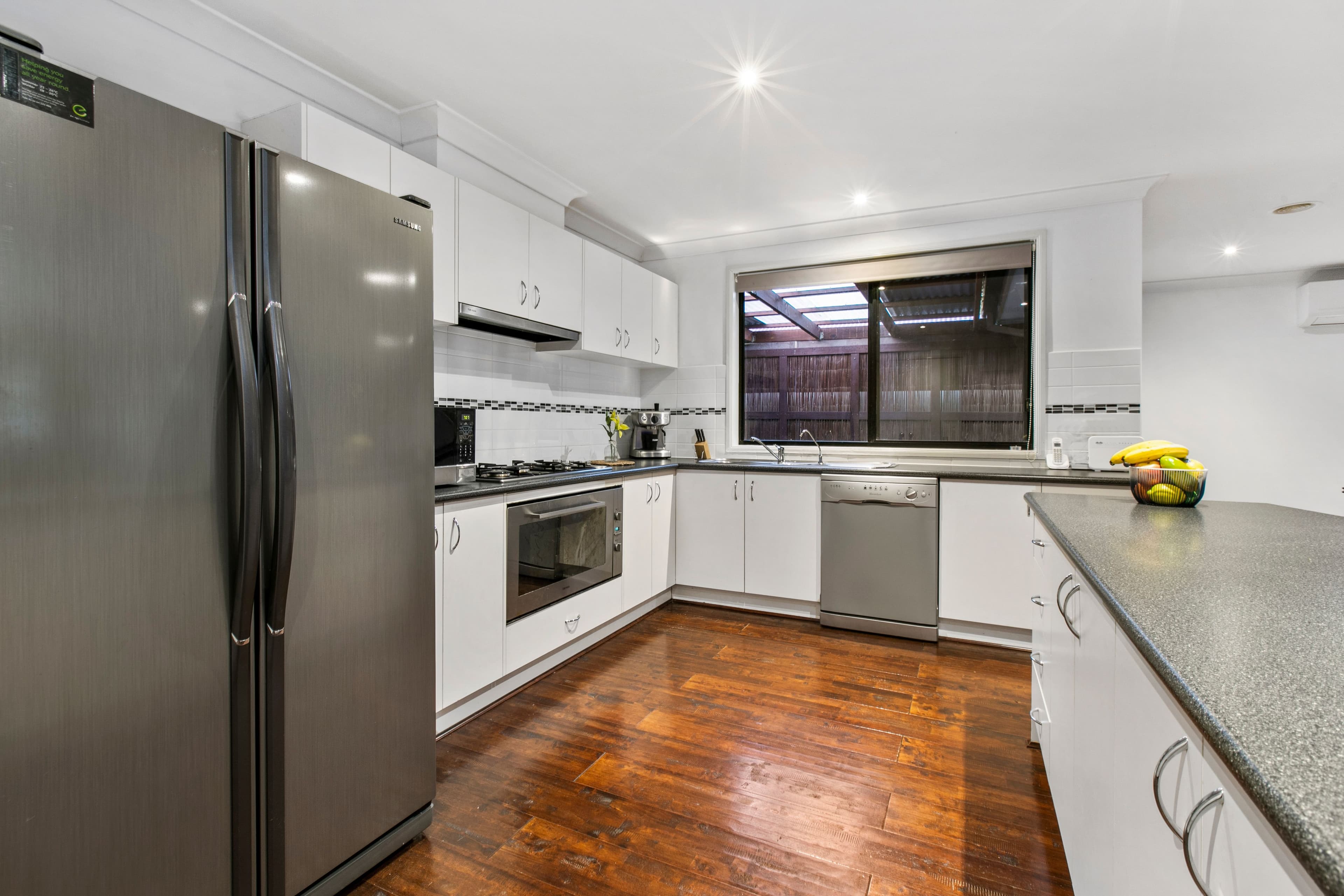 35 Ashwood Grove, Pakenham VIC 3810, Pakenham - Thumbnail 3