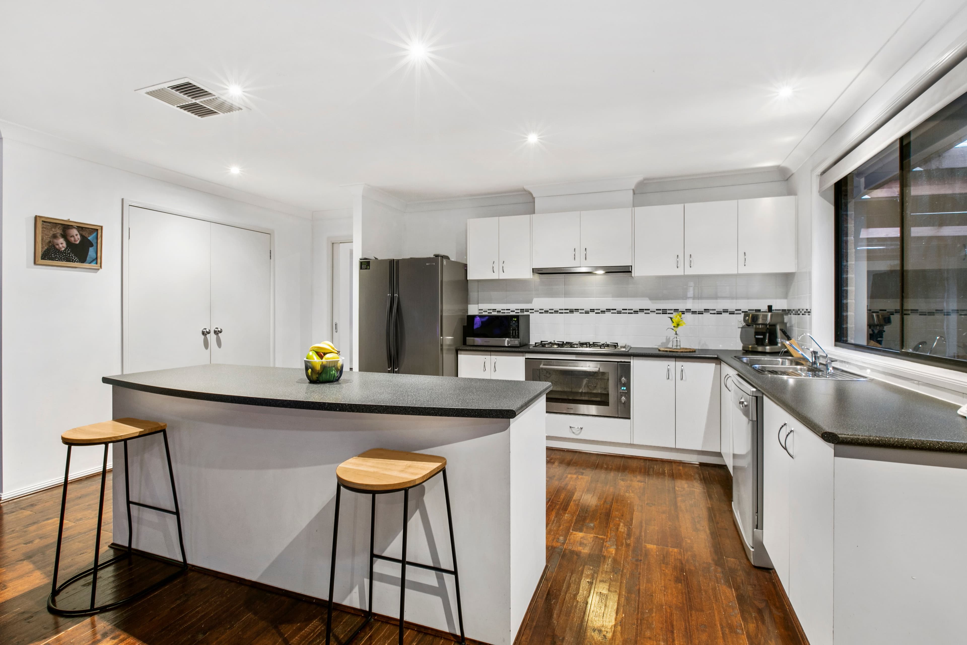 35 Ashwood Grove, Pakenham VIC 3810, Pakenham - Thumbnail 4