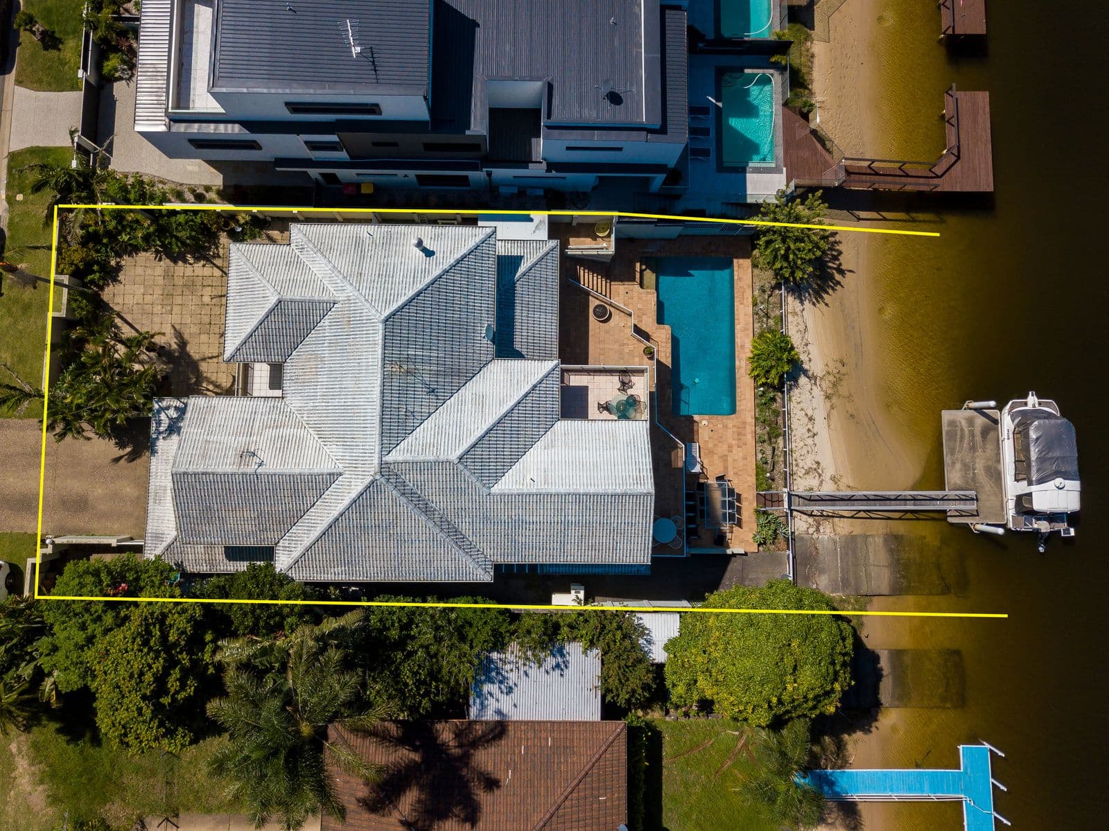 22 Delungra Street, Broadbeach Waters QLD 4218, Broadbeach Waters - Thumbnail 5