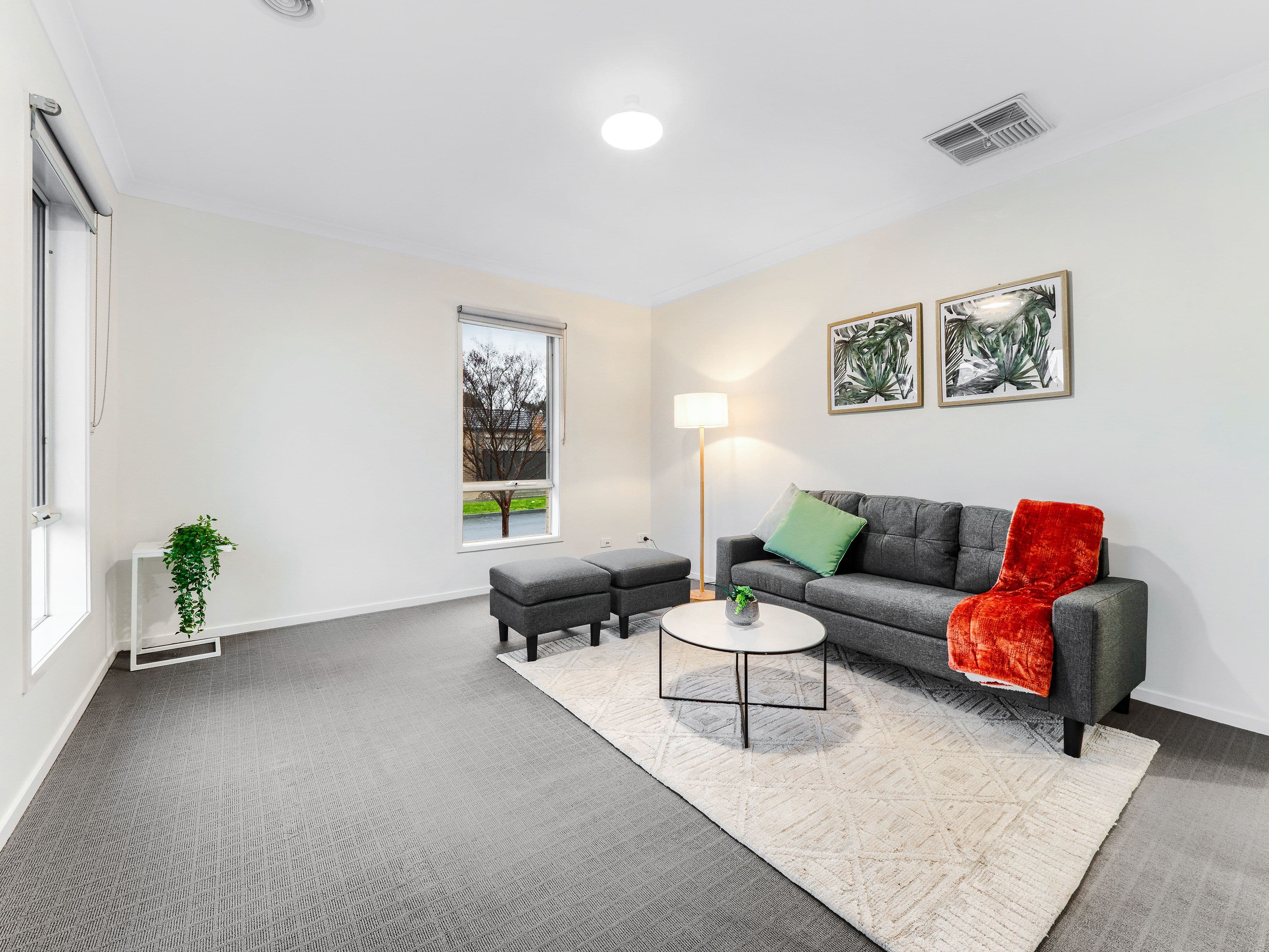 87 Selandra Boulevard, Clyde North VIC 3978, Clyde North - Thumbnail 3