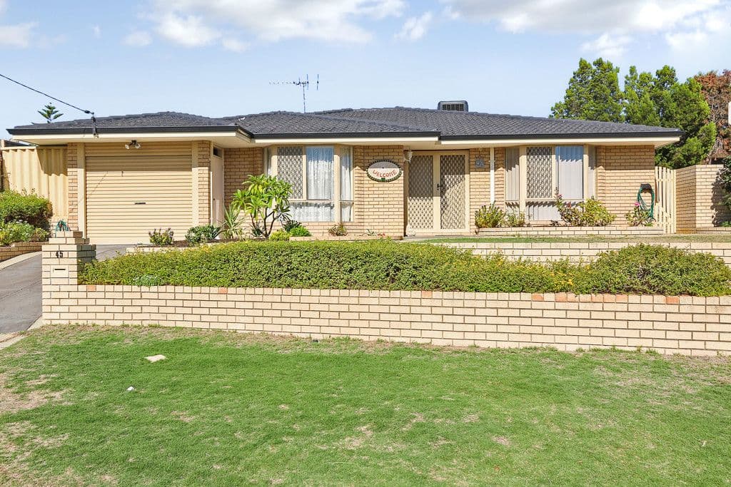 45 Oakleaf Circle, Mirrabooka WA 6061, Mirrabooka - Image 1