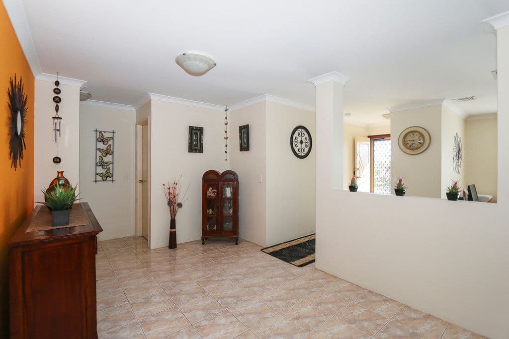 45 Oakleaf Circle, Mirrabooka WA 6061, Mirrabooka - Thumbnail 2