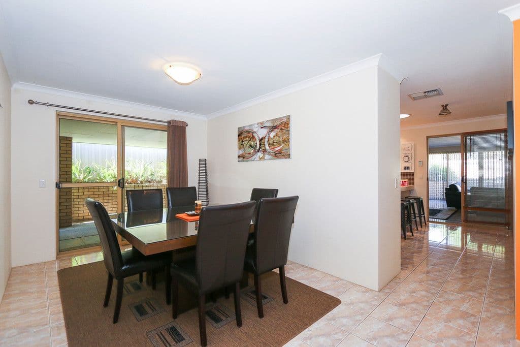 45 Oakleaf Circle, Mirrabooka WA 6061, Mirrabooka - Thumbnail 4