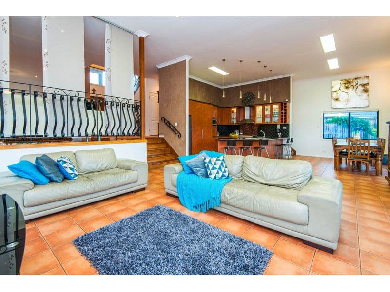 15 Oakmont Street, CARINDALE QLD 4152, Carindale - Thumbnail 7