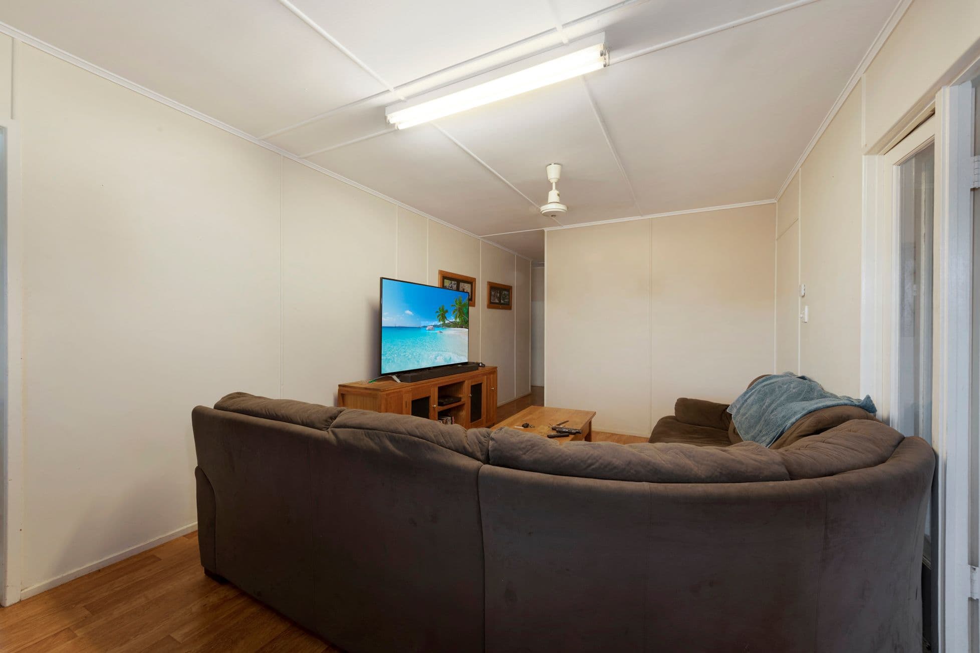 10 Hussey Street, Avenell Heights QLD 4670, Avenell Heights - Thumbnail 4