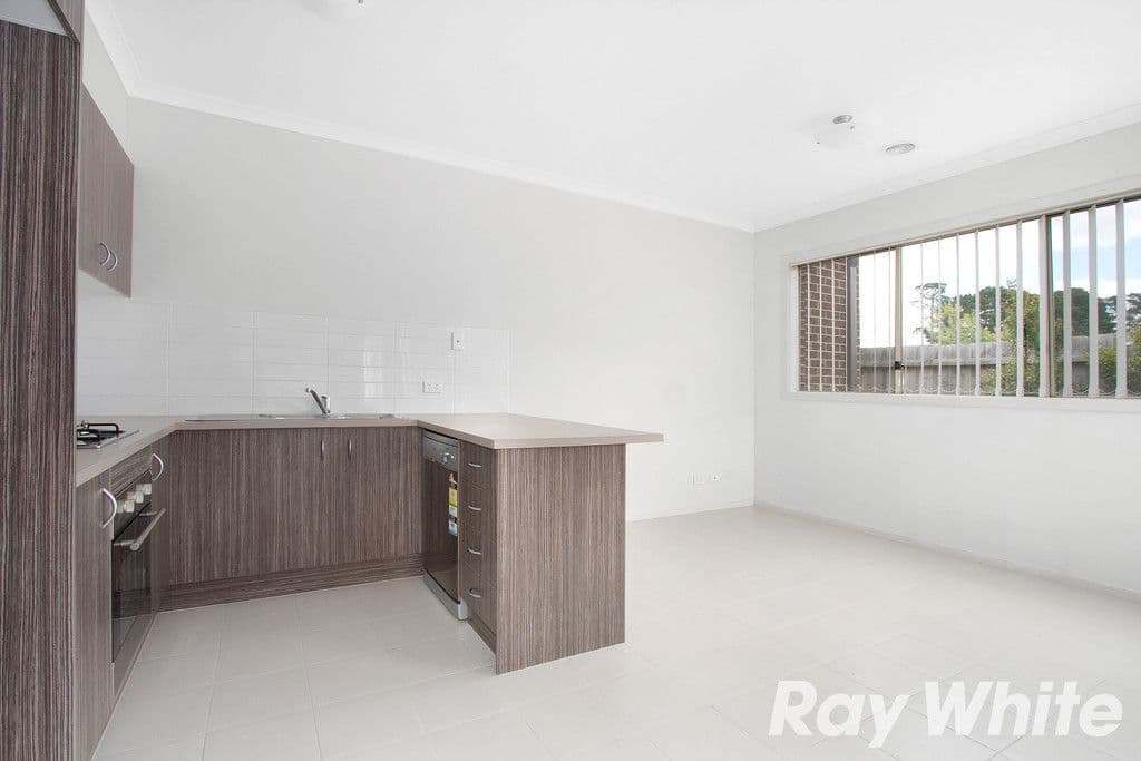 1 Walnut Way, Pakenham VIC 3810, Pakenham - Thumbnail 6