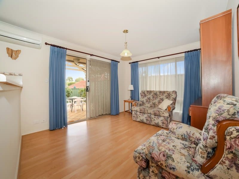 13 Alexander Avenue, Morphett Vale - Thumbnail 4