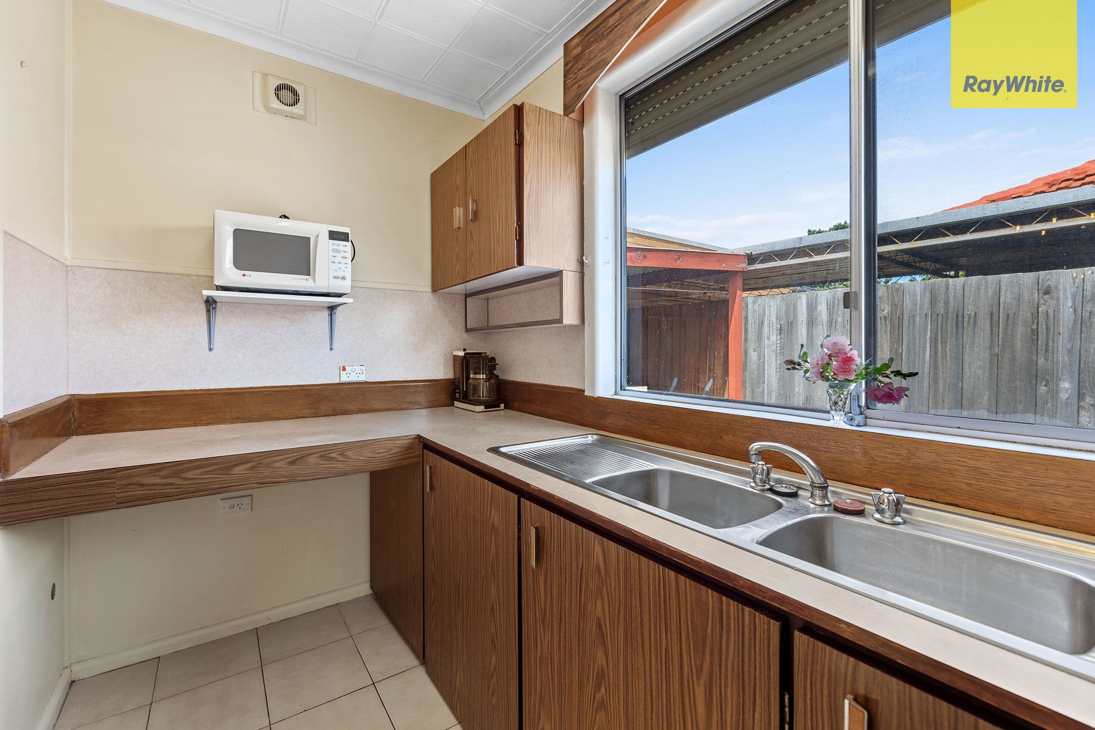 16 Orford Road, St Albans VIC 3021, St Albans - Thumbnail 8