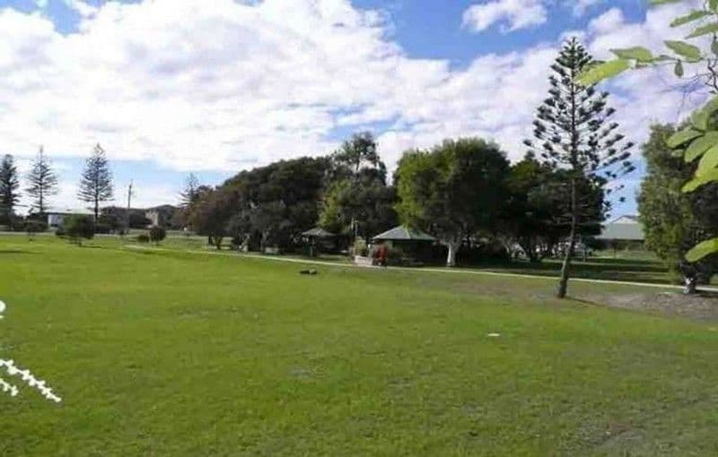 32 Tugun Street, TUGUN QLD 4224, Tugun - Thumbnail 2