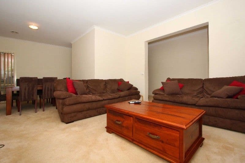 2 Snowgum Court, BUNDOORA VIC 3083, Bundoora - Thumbnail 2