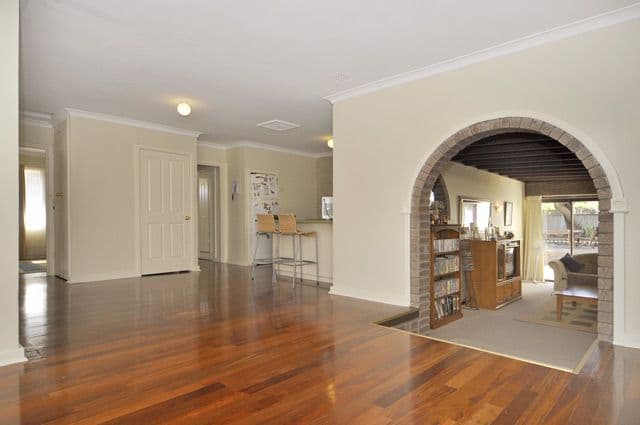 37 Tendring Way, GIRRAWHEEN WA 6064, Girrawheen - Thumbnail 3
