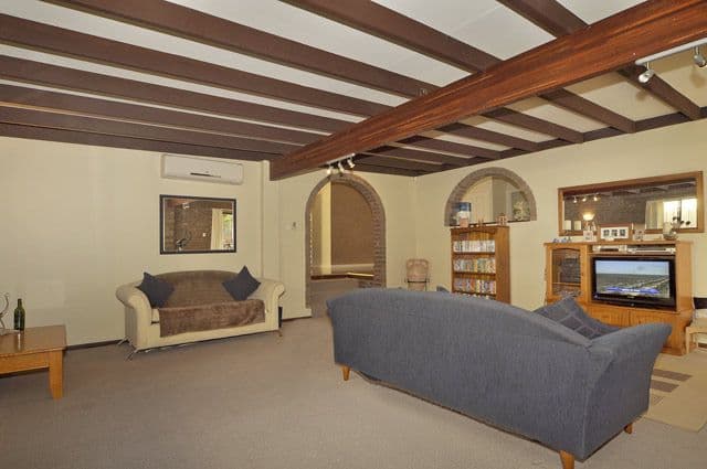 37 Tendring Way, GIRRAWHEEN WA 6064, Girrawheen - Thumbnail 5