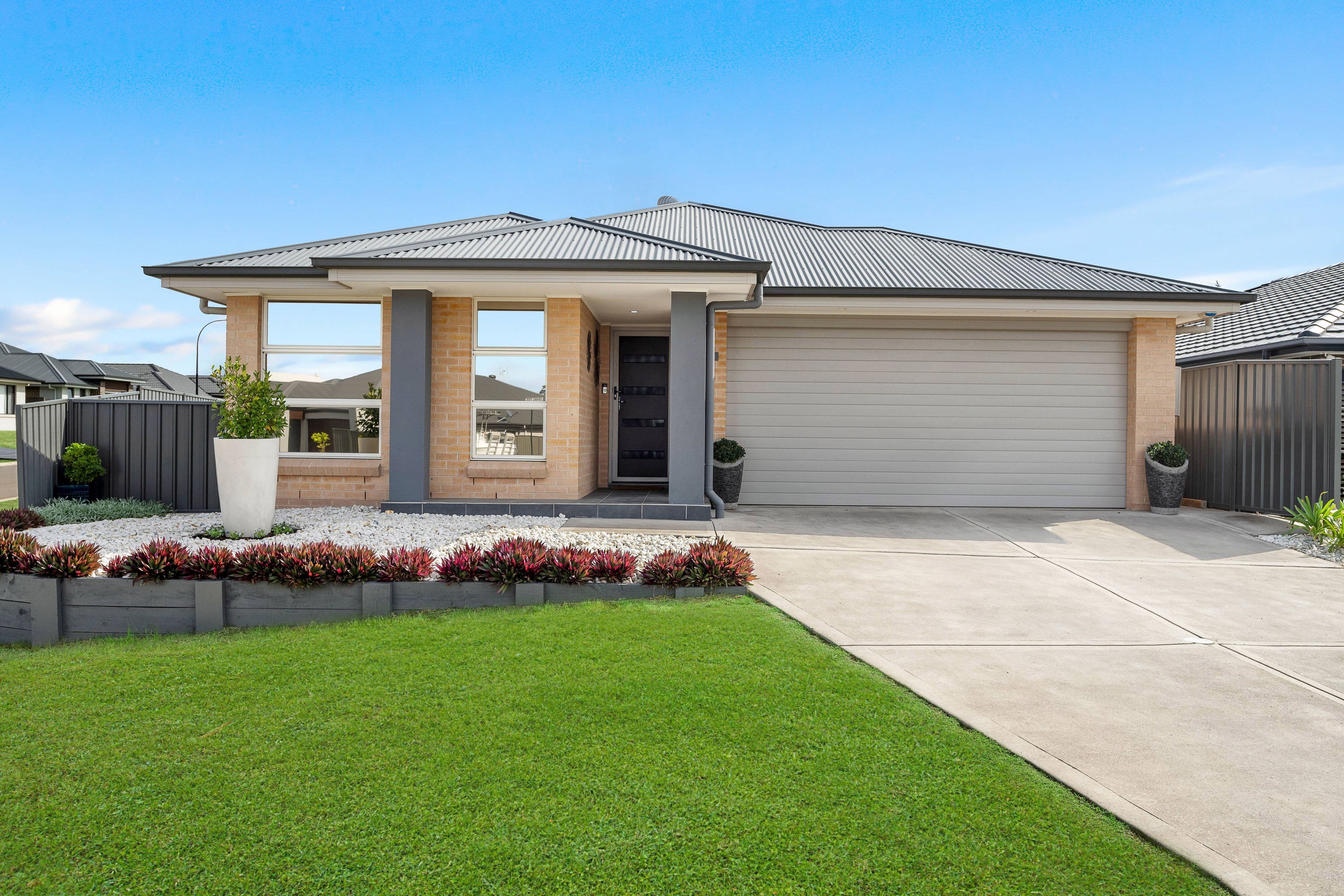 111 Grand Parade, Rutherford NSW 2320, Rutherford - Image 1