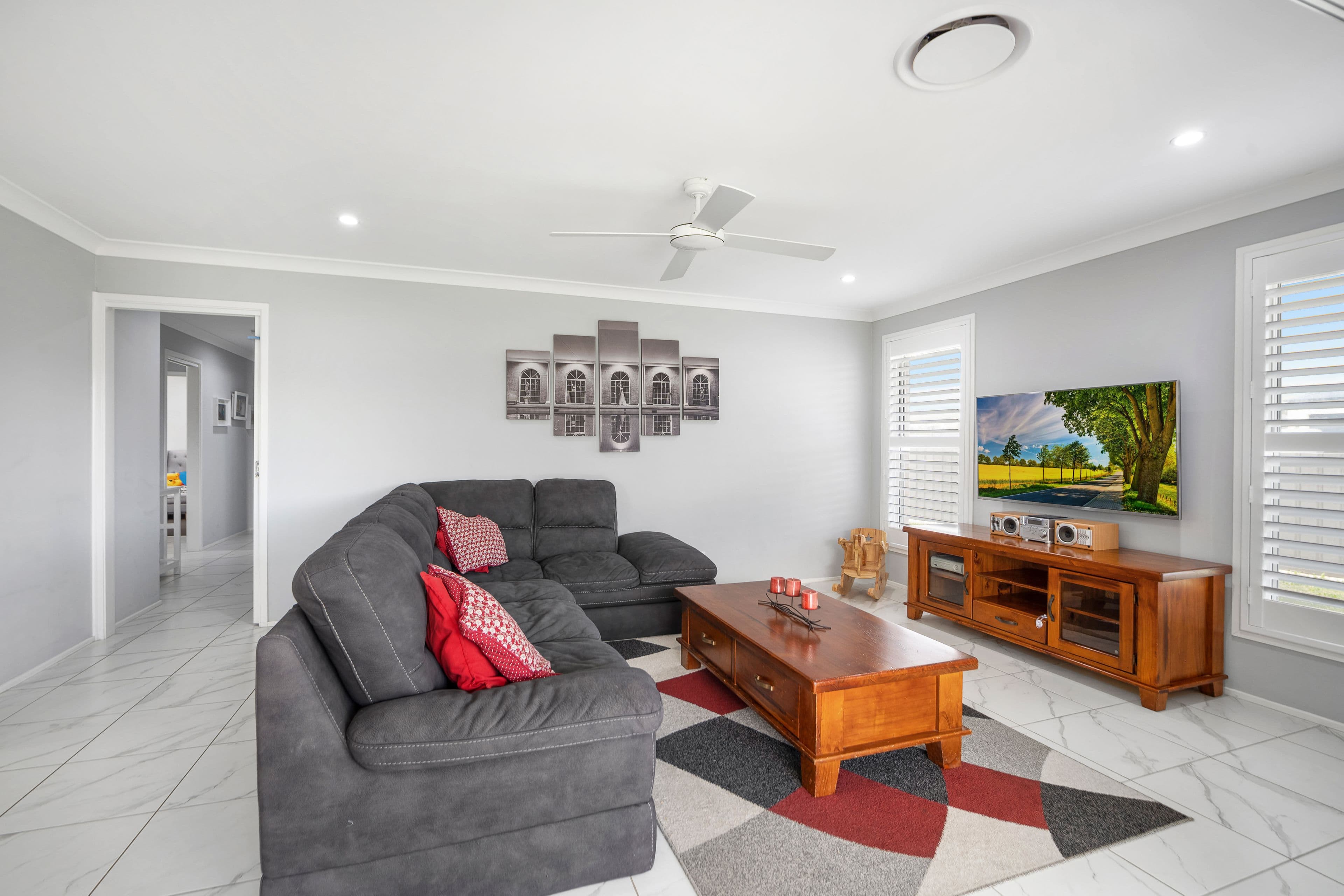 111 Grand Parade, Rutherford NSW 2320, Rutherford - Thumbnail 3