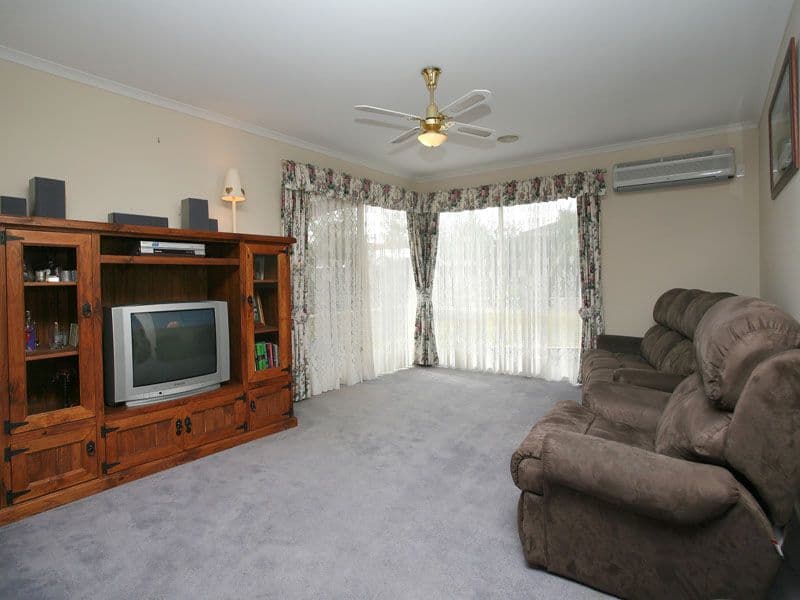 7 Baystone Place, LILYDALE VIC 3140, Lilydale - Thumbnail 4