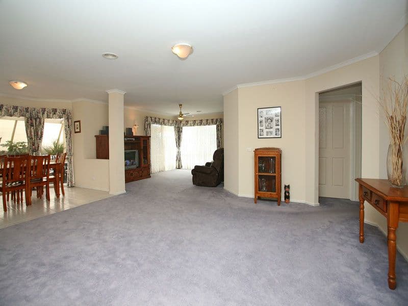 7 Baystone Place, LILYDALE VIC 3140, Lilydale - Thumbnail 5