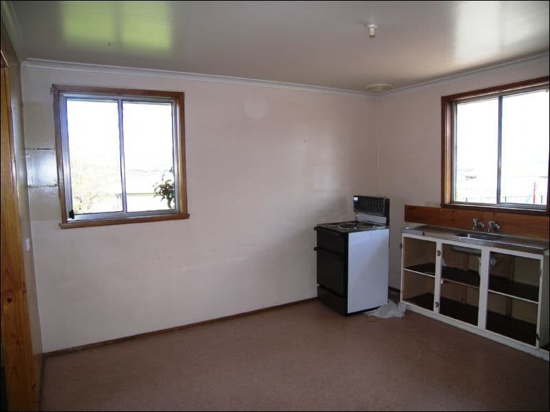 44 Walker Crescent, BRIDGEWATER TAS 7030, Bridgewater - Thumbnail 2