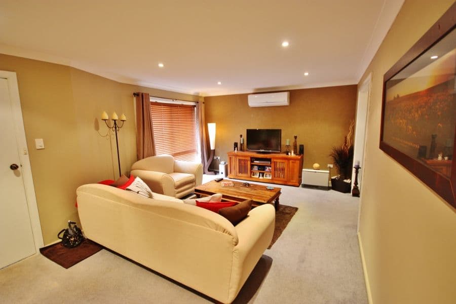 53 Binalong Street, YOUNG NSW 2594, Young - Thumbnail 2