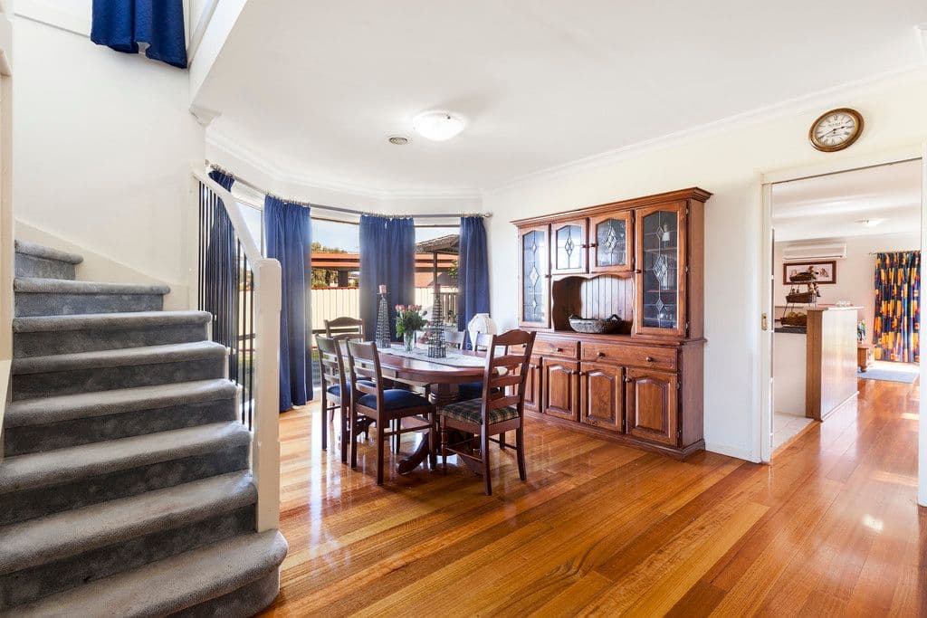 24 Sandalwood Drive, Oakleigh South VIC 3167, Oakleigh South - Thumbnail 3
