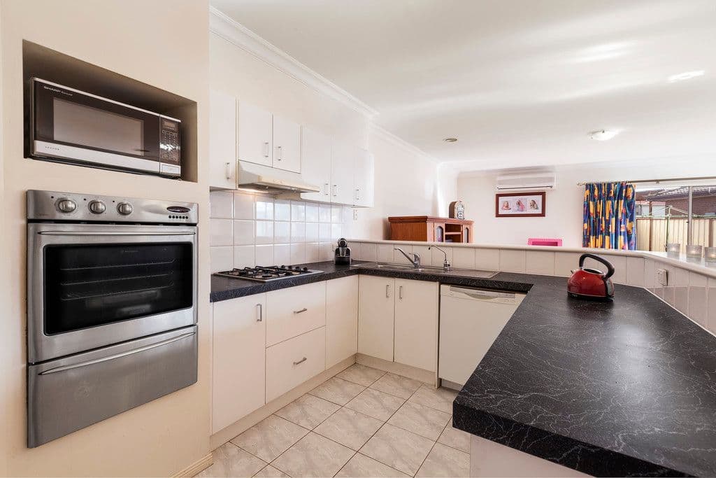 24 Sandalwood Drive, Oakleigh South VIC 3167, Oakleigh South - Thumbnail 5